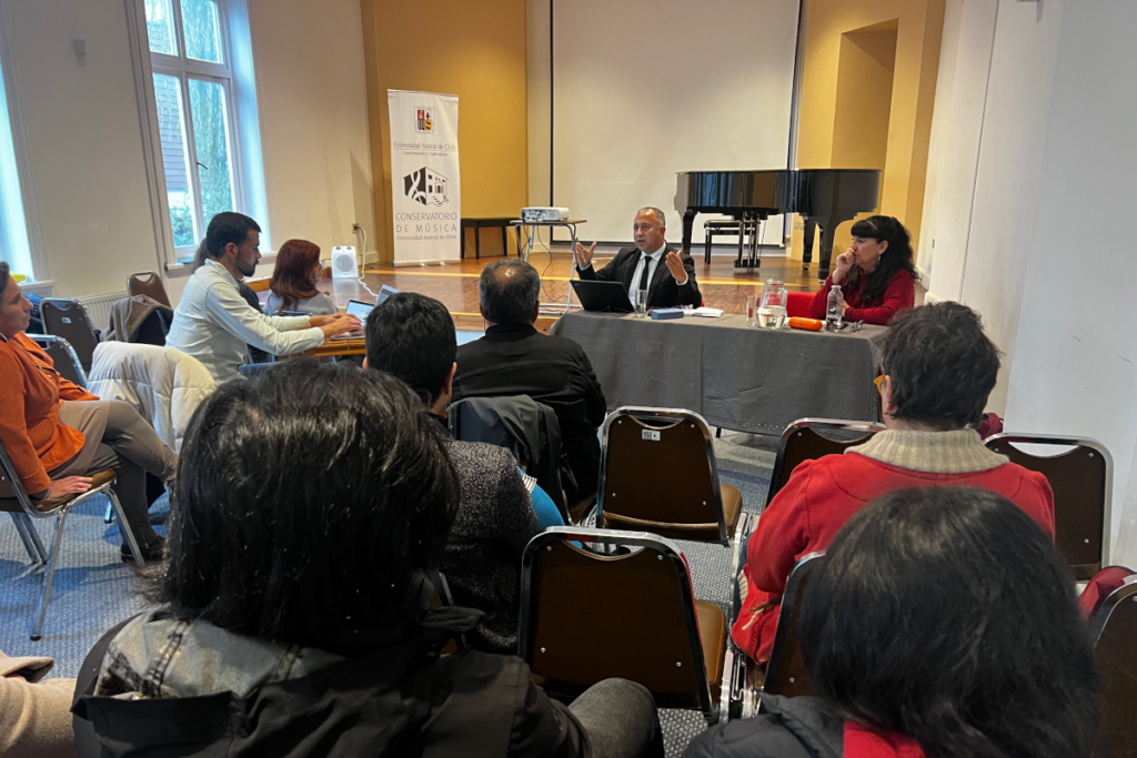 Inicia despliegue de candidatura a Rector de Dr. Montecinos